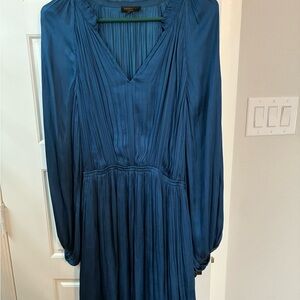 TOVE Teal-Blue Long Sleeve V-Neck Pleated Maxi Dress